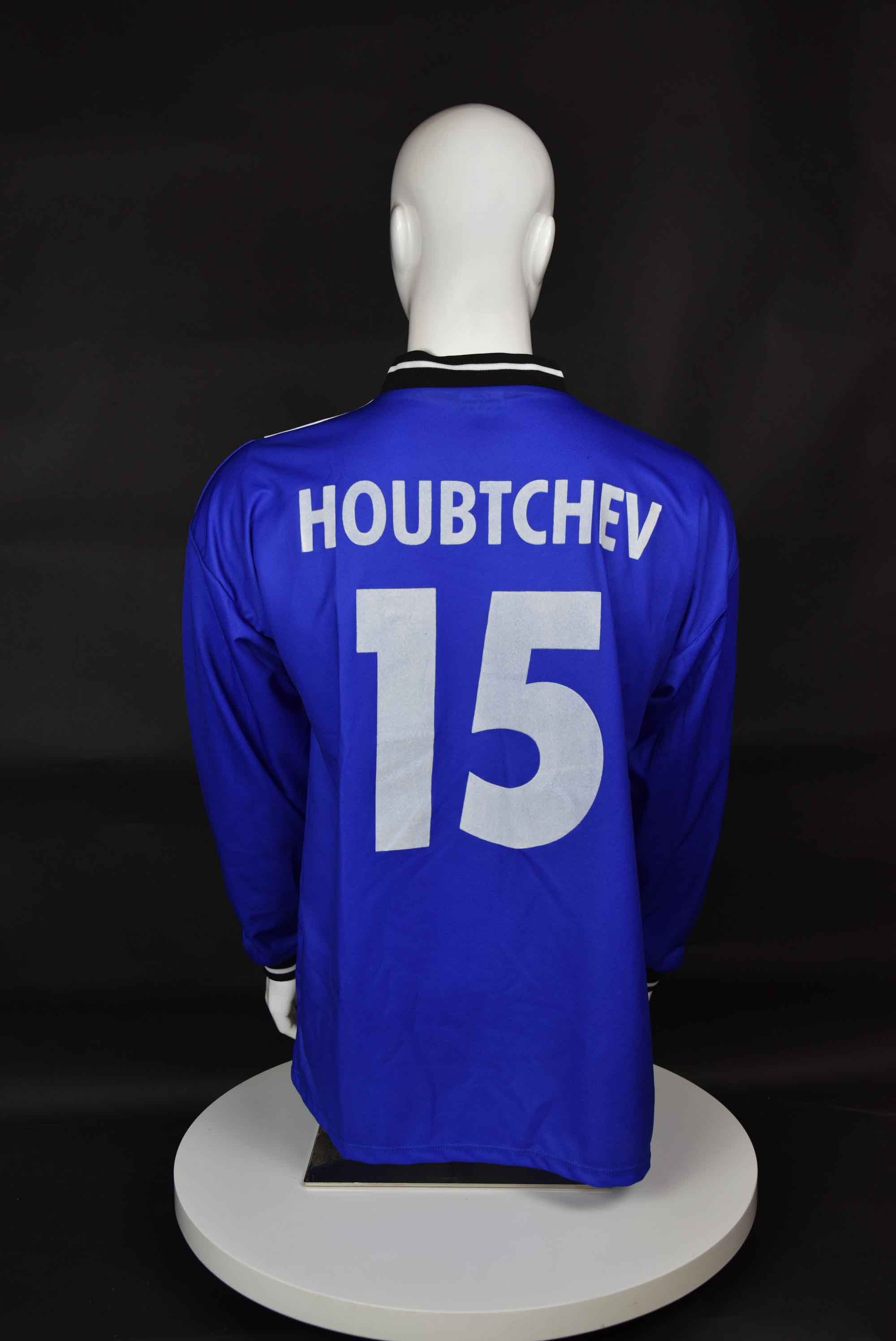 Петър Хубчев back photo