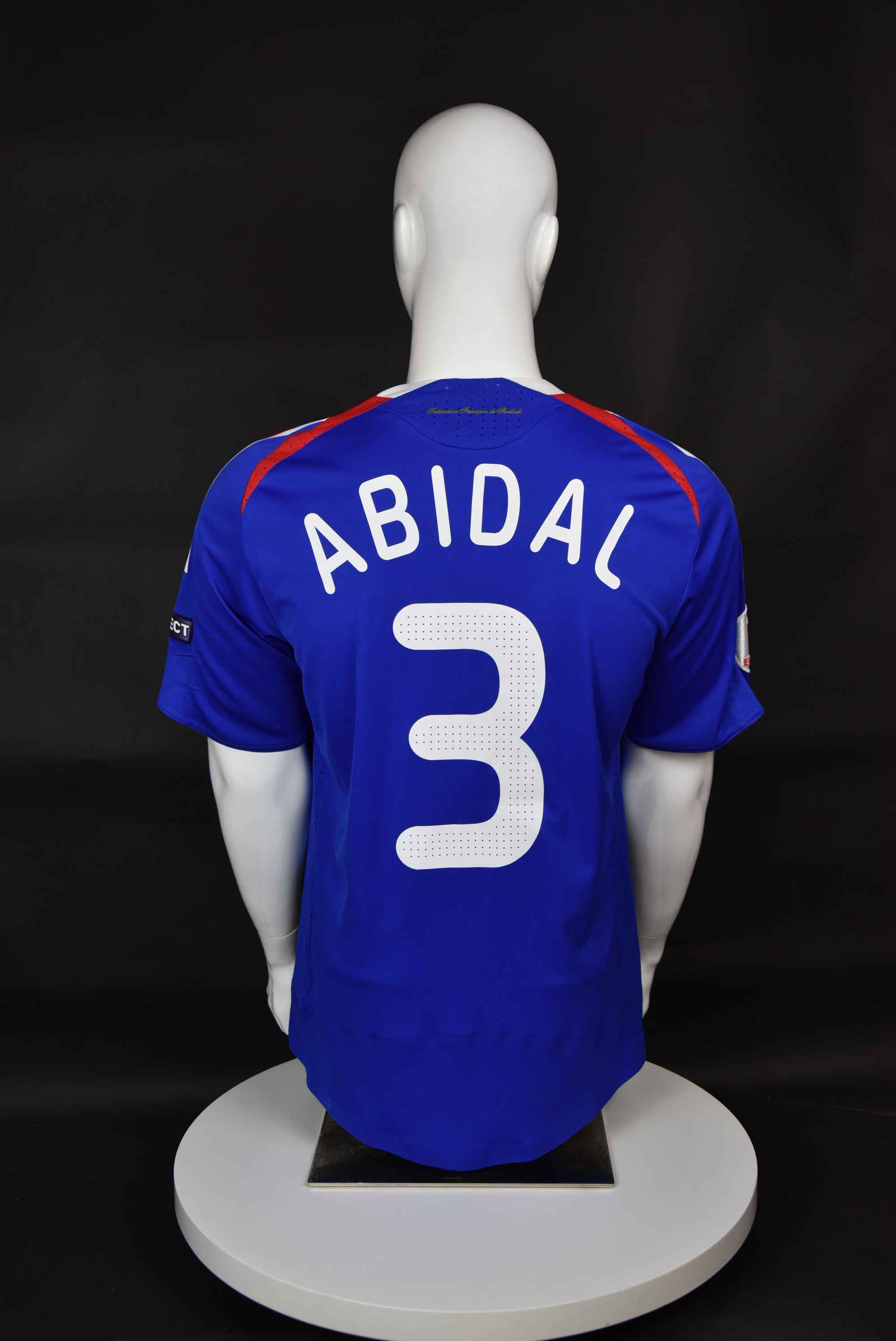 Ерик Абидал back photo