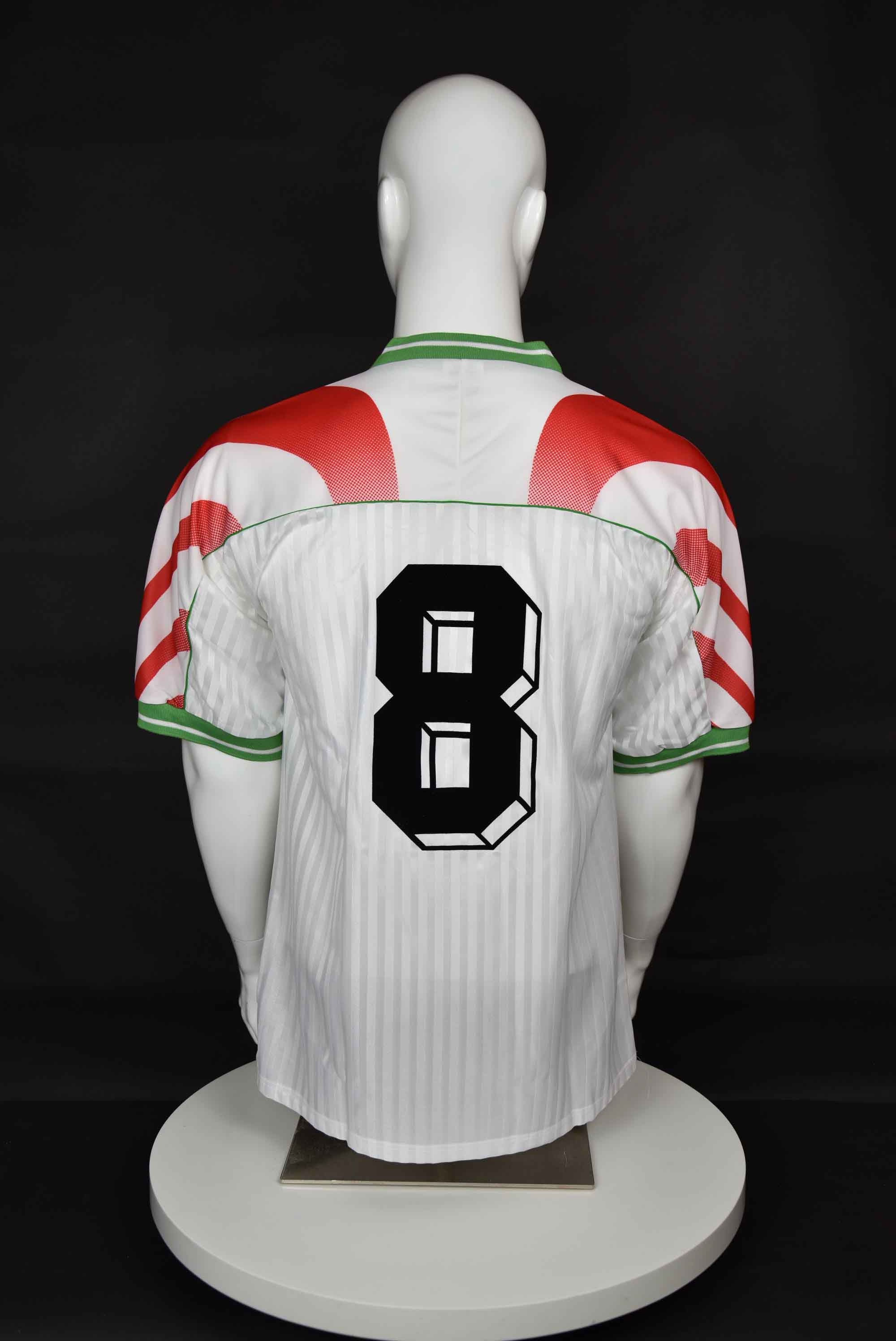 Христо Стоичков back photo