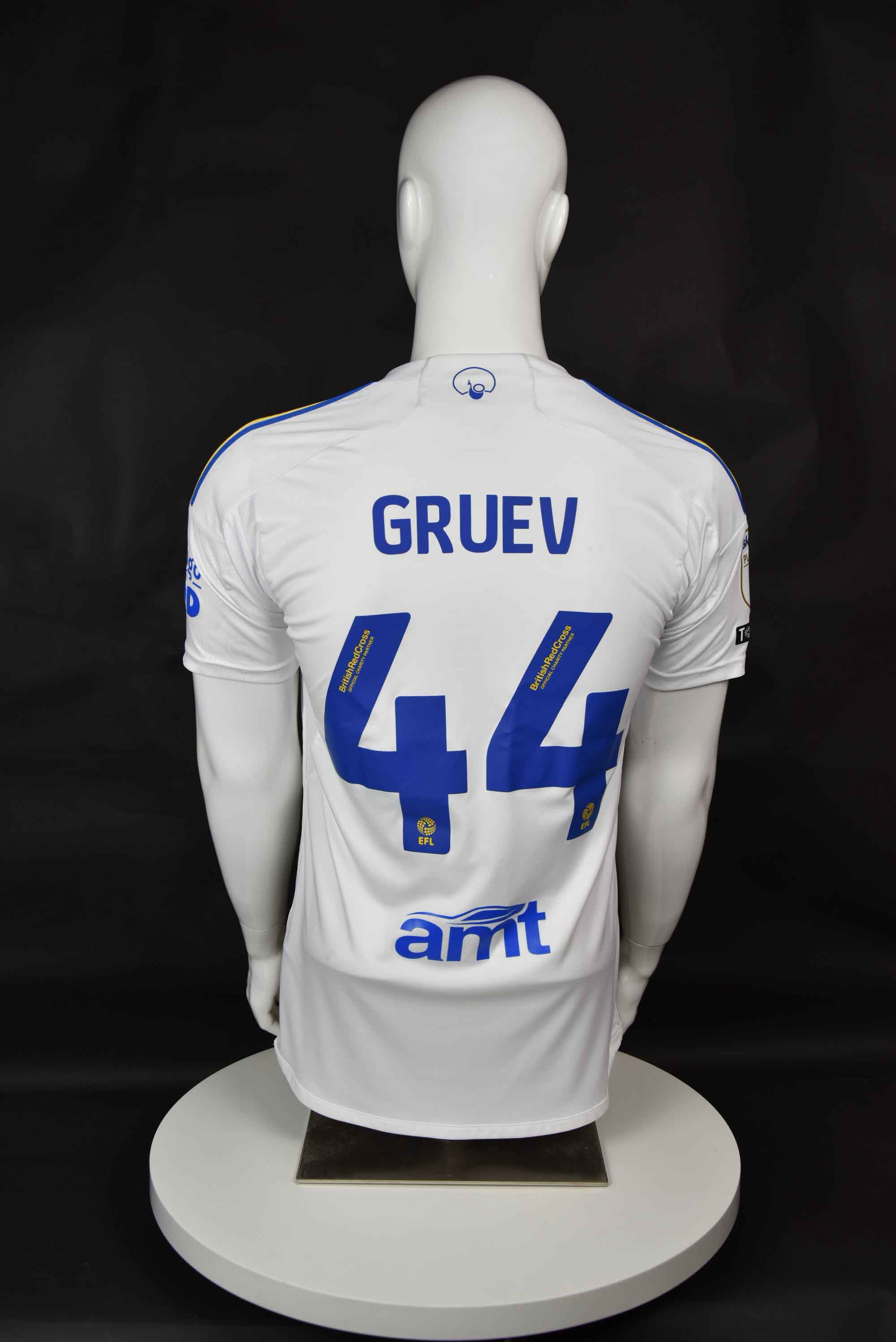 Илия Груев (Младши) back photo