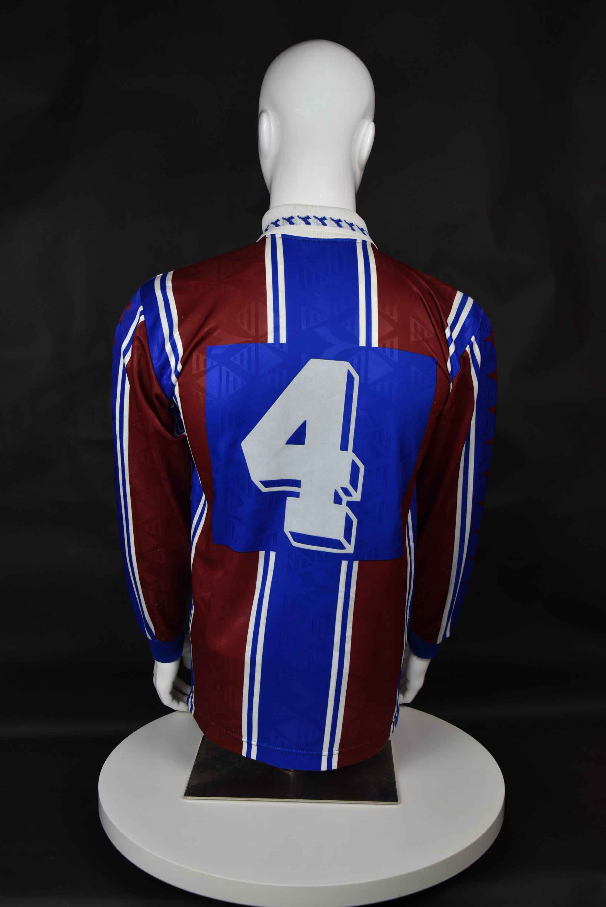 Трифон Иванов back photo