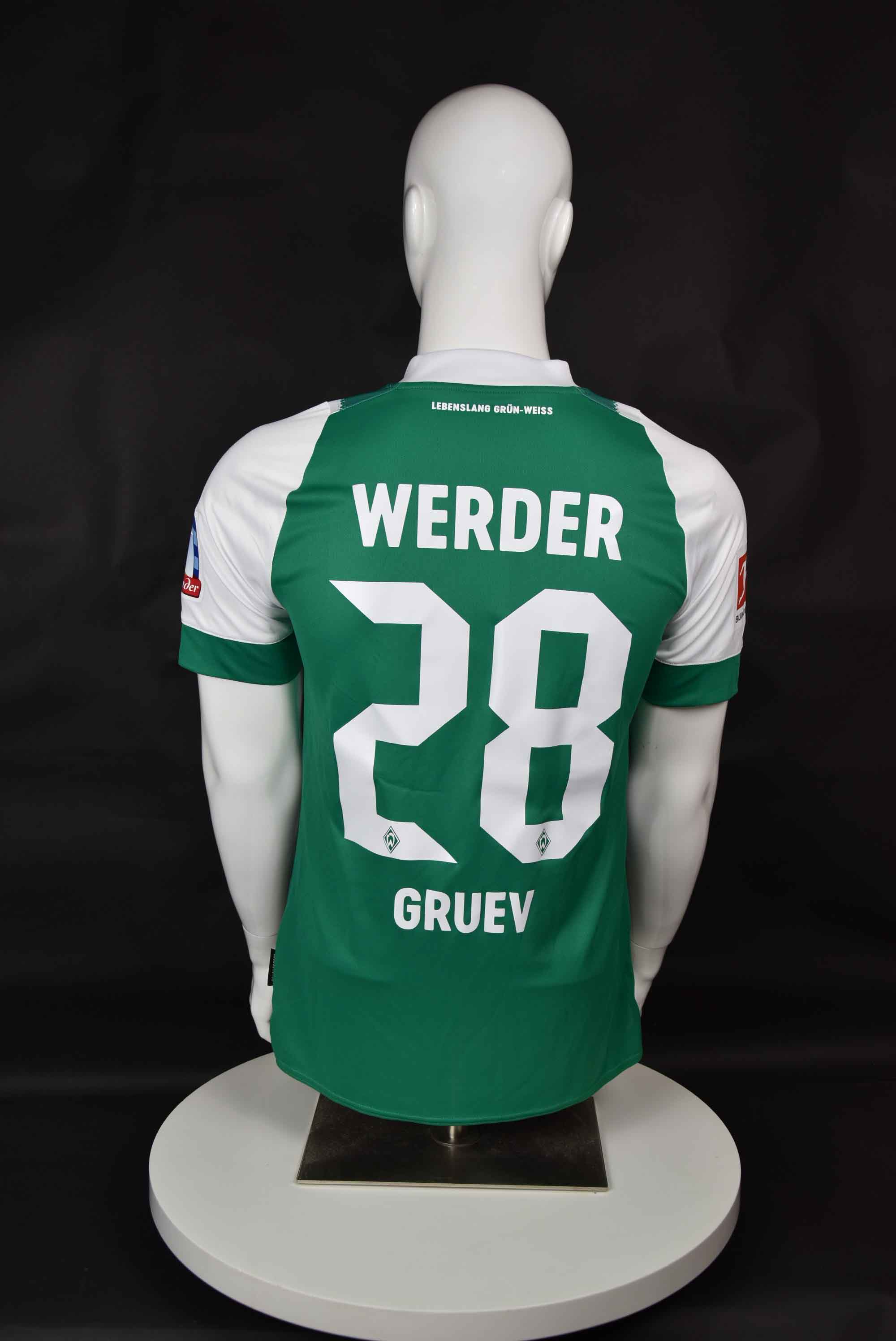 Илия Груев (Младши) back photo