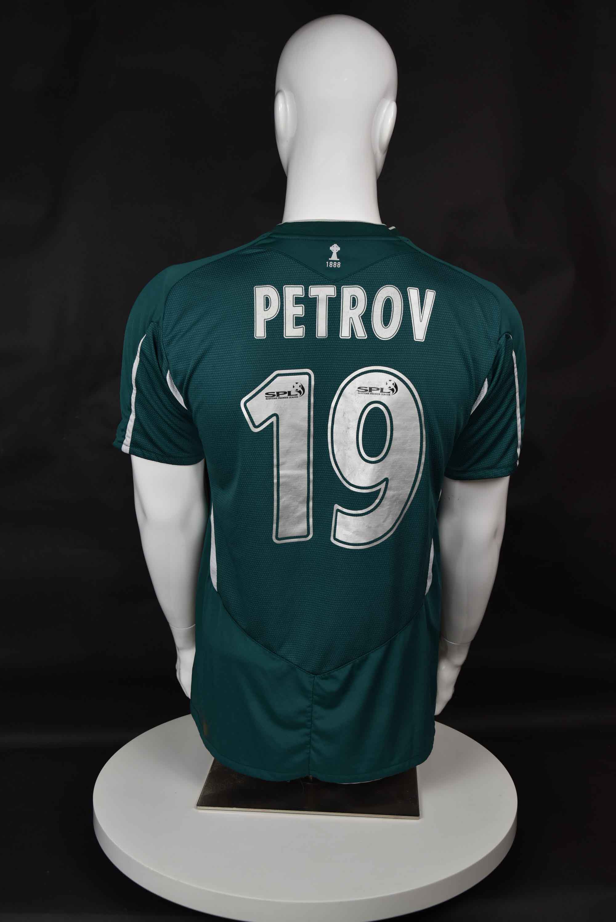 Стилиян Петров back photo