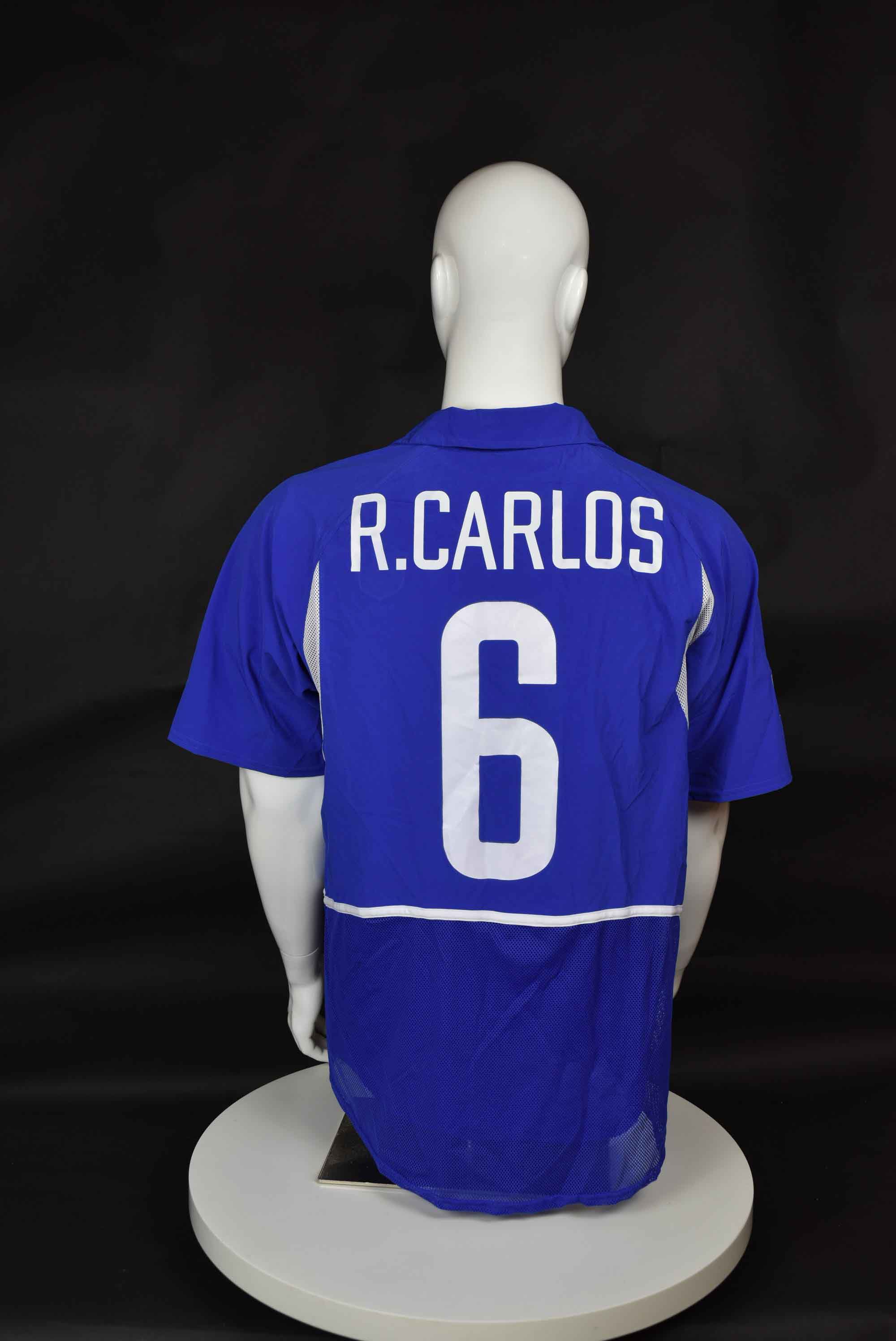 Роберто Карлош back photo