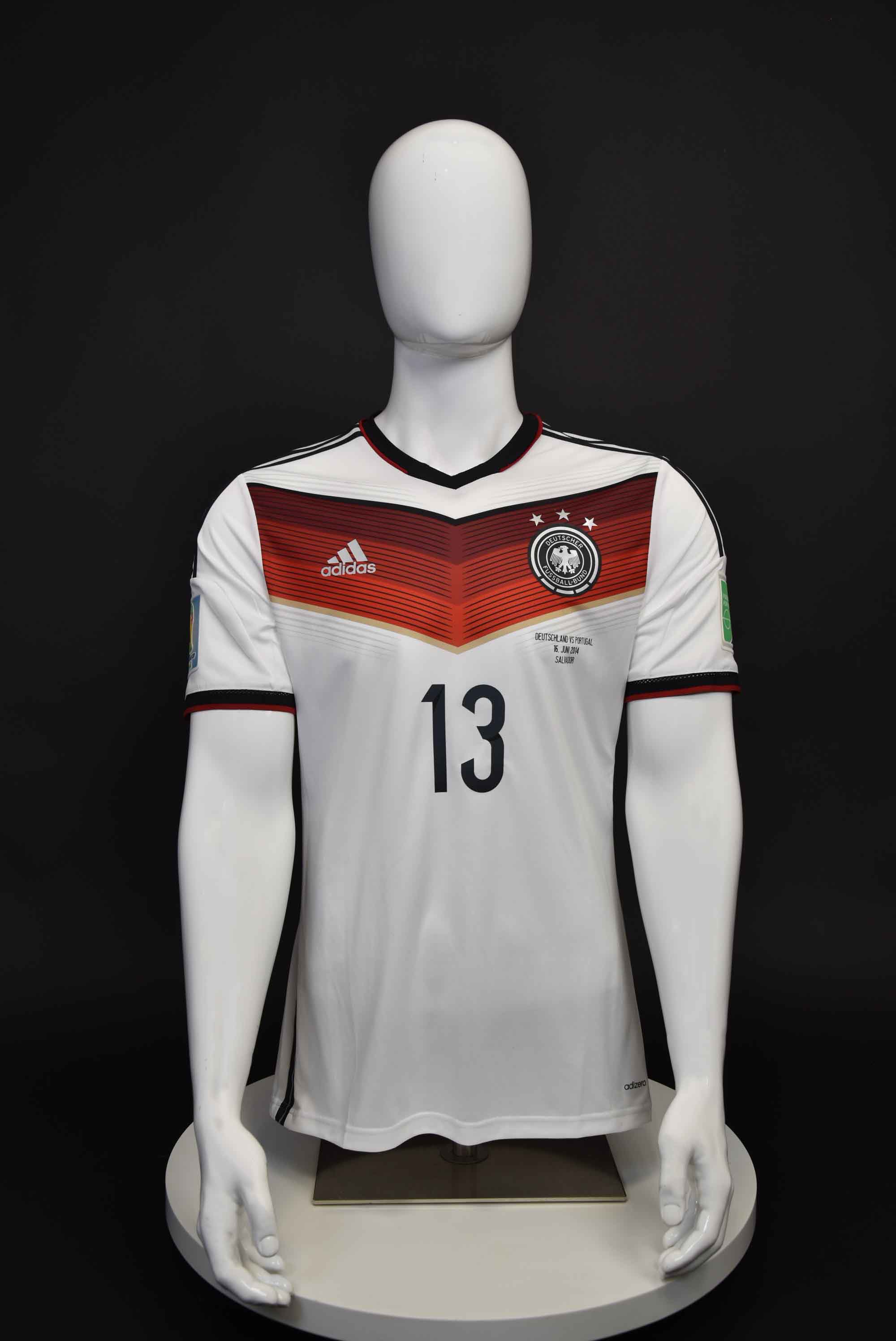 Томас Мюлер front photo