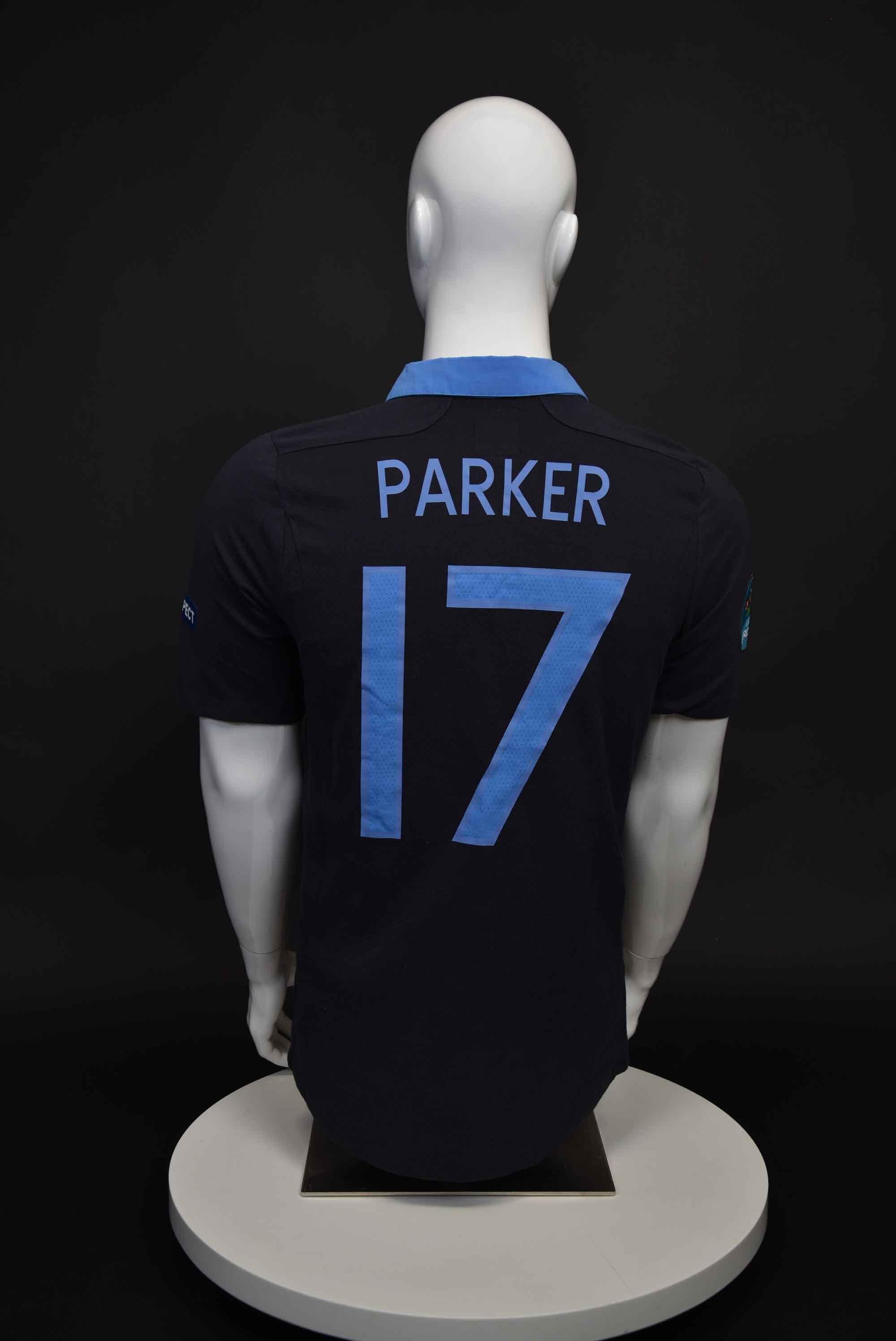 Скот Паркър back photo