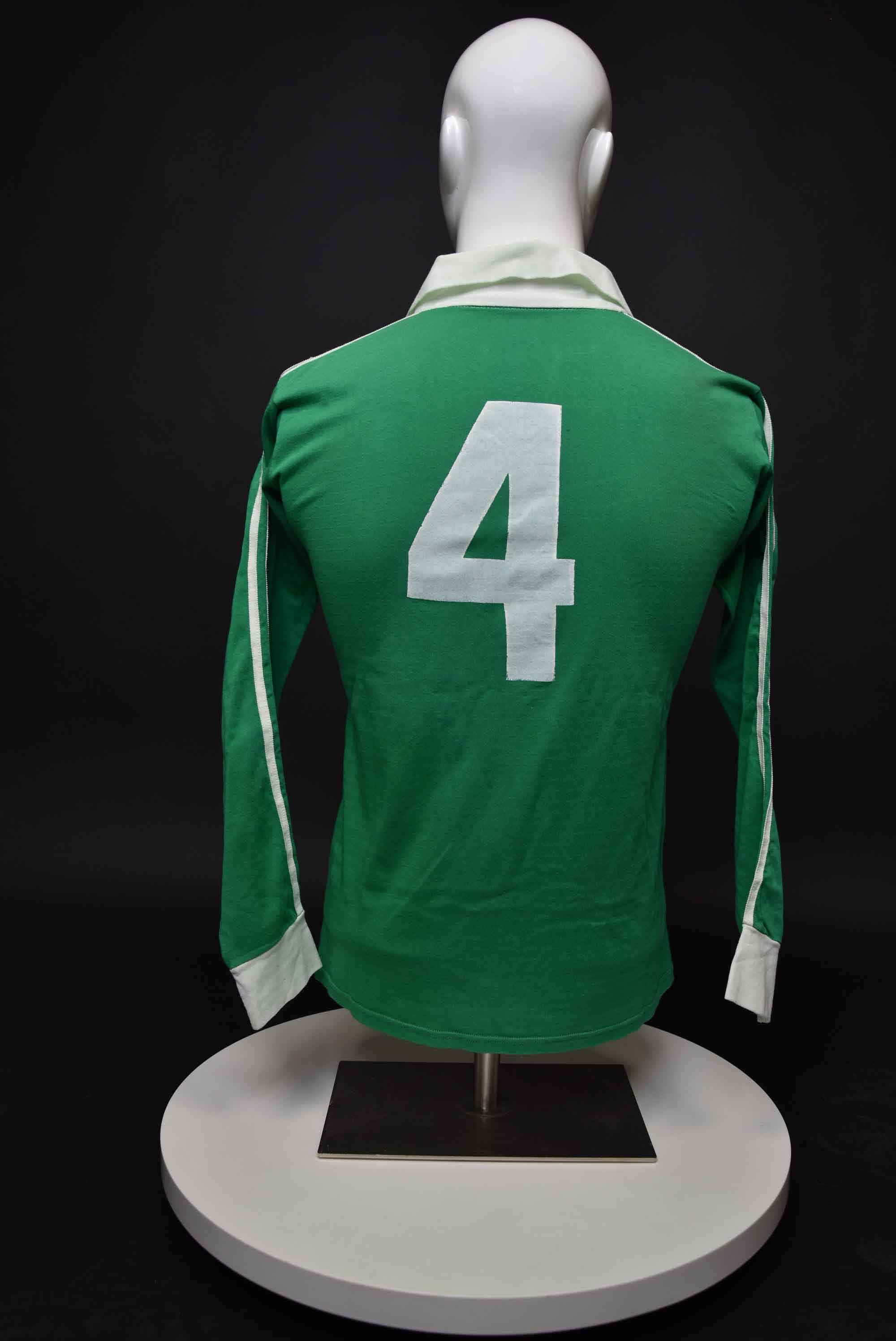 Илия Илиев back photo