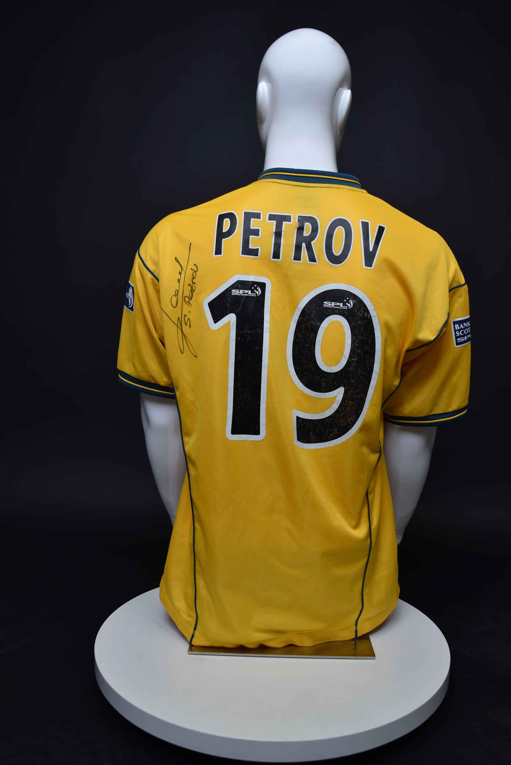 Стилиян Петров back photo