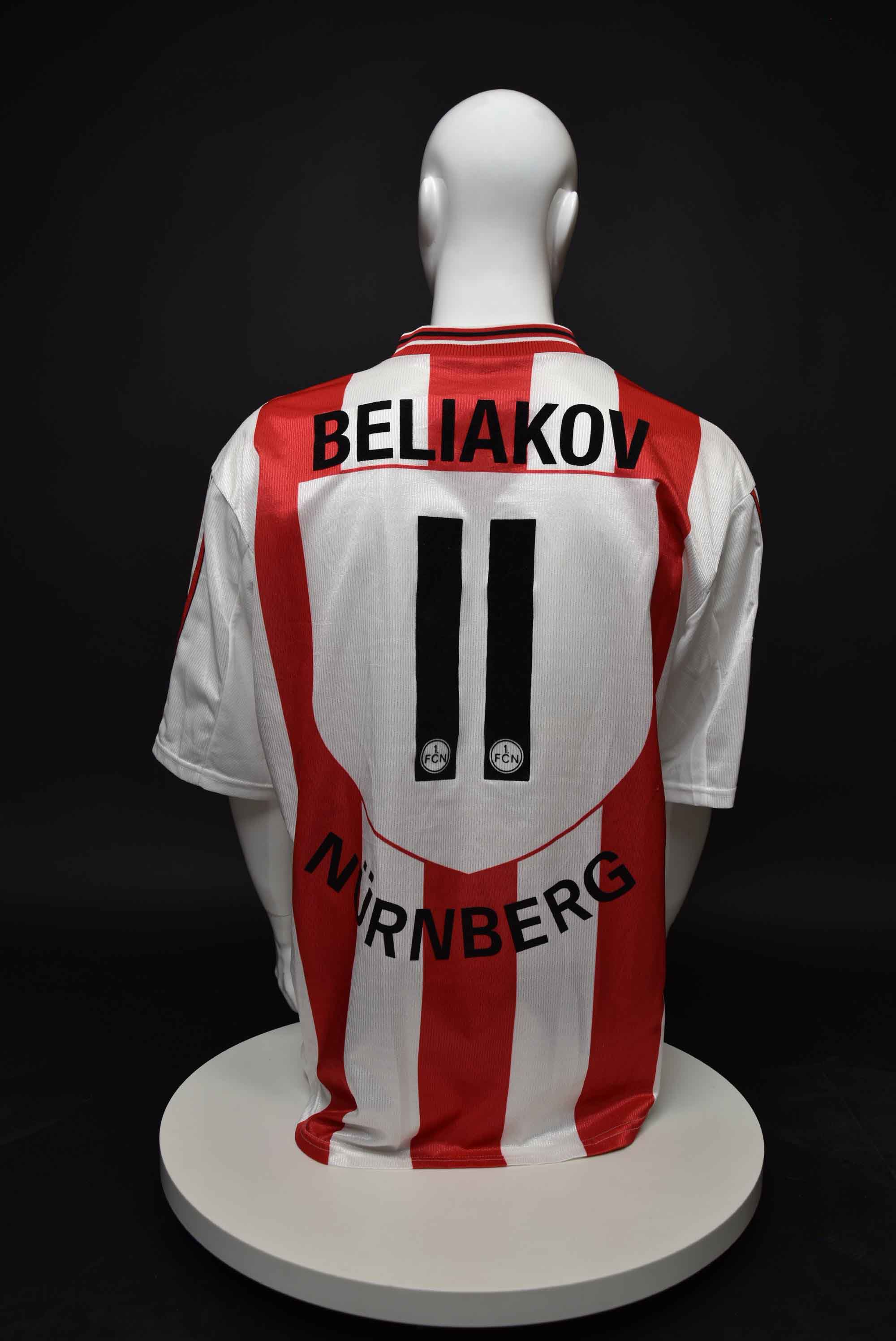 Димчо Беляков back photo