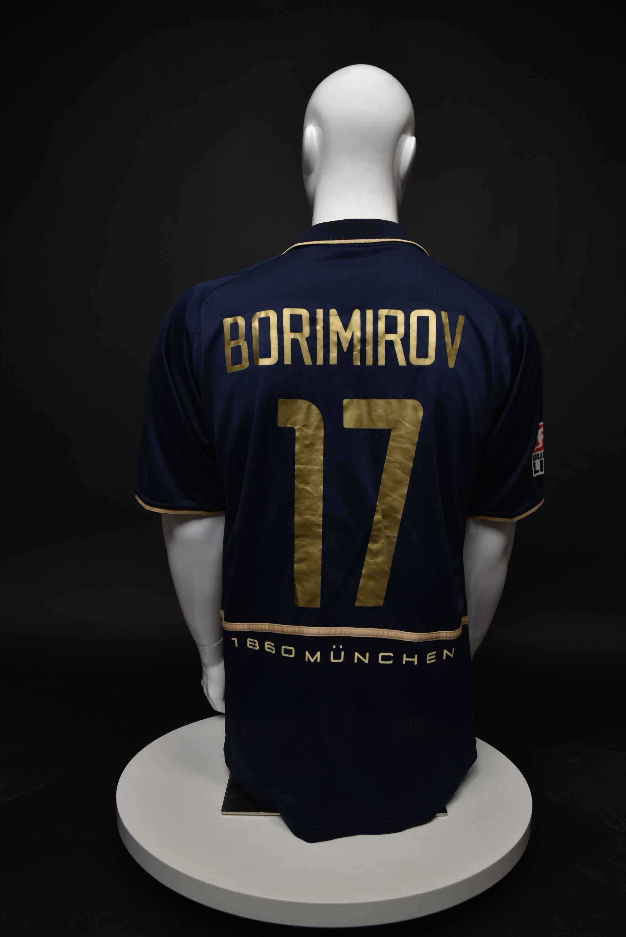 Даниел Боримиров back photo