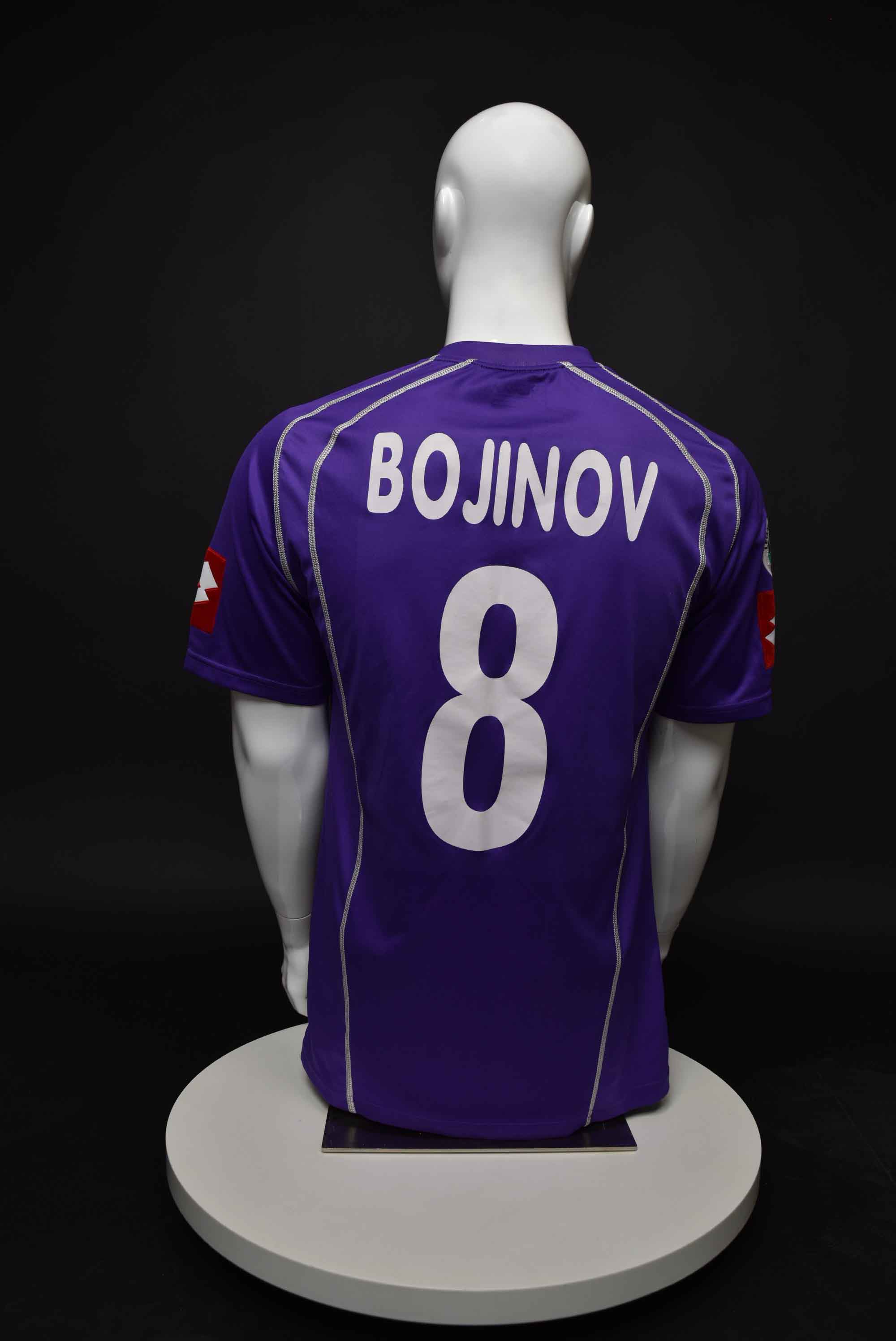 Валери Божинов back photo