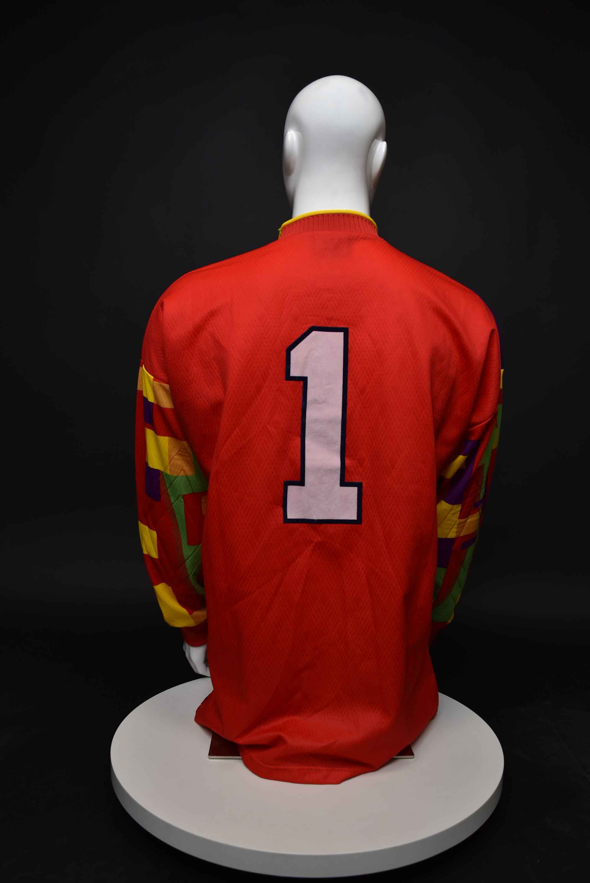 Дейвид Сиймън back photo