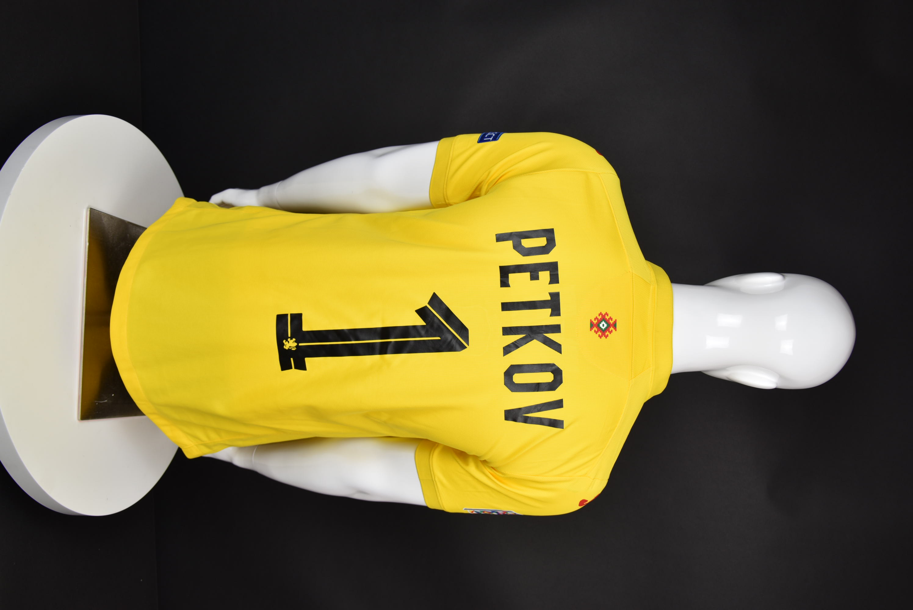 Георги Петков back photo