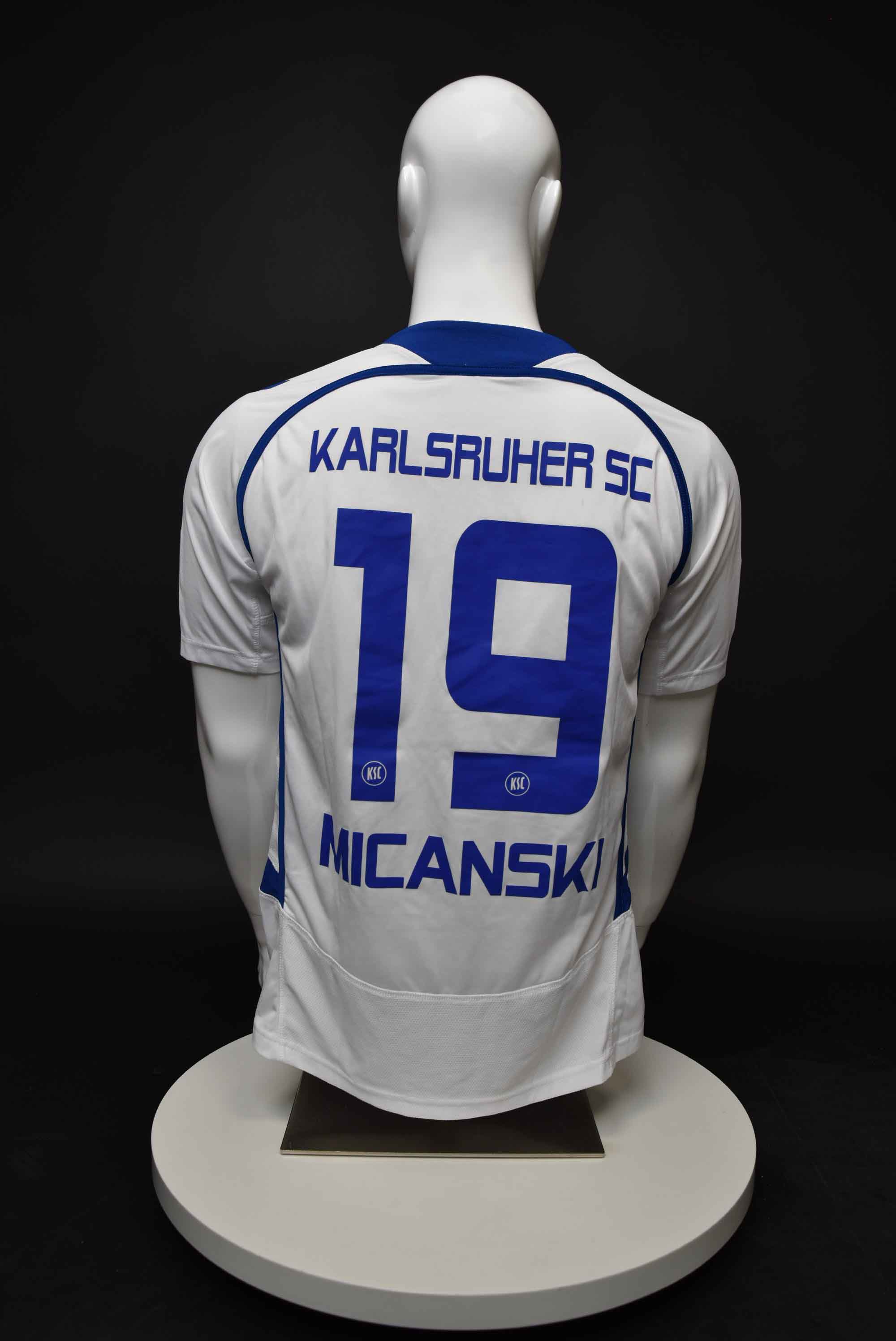 Илиан Мицански back photo