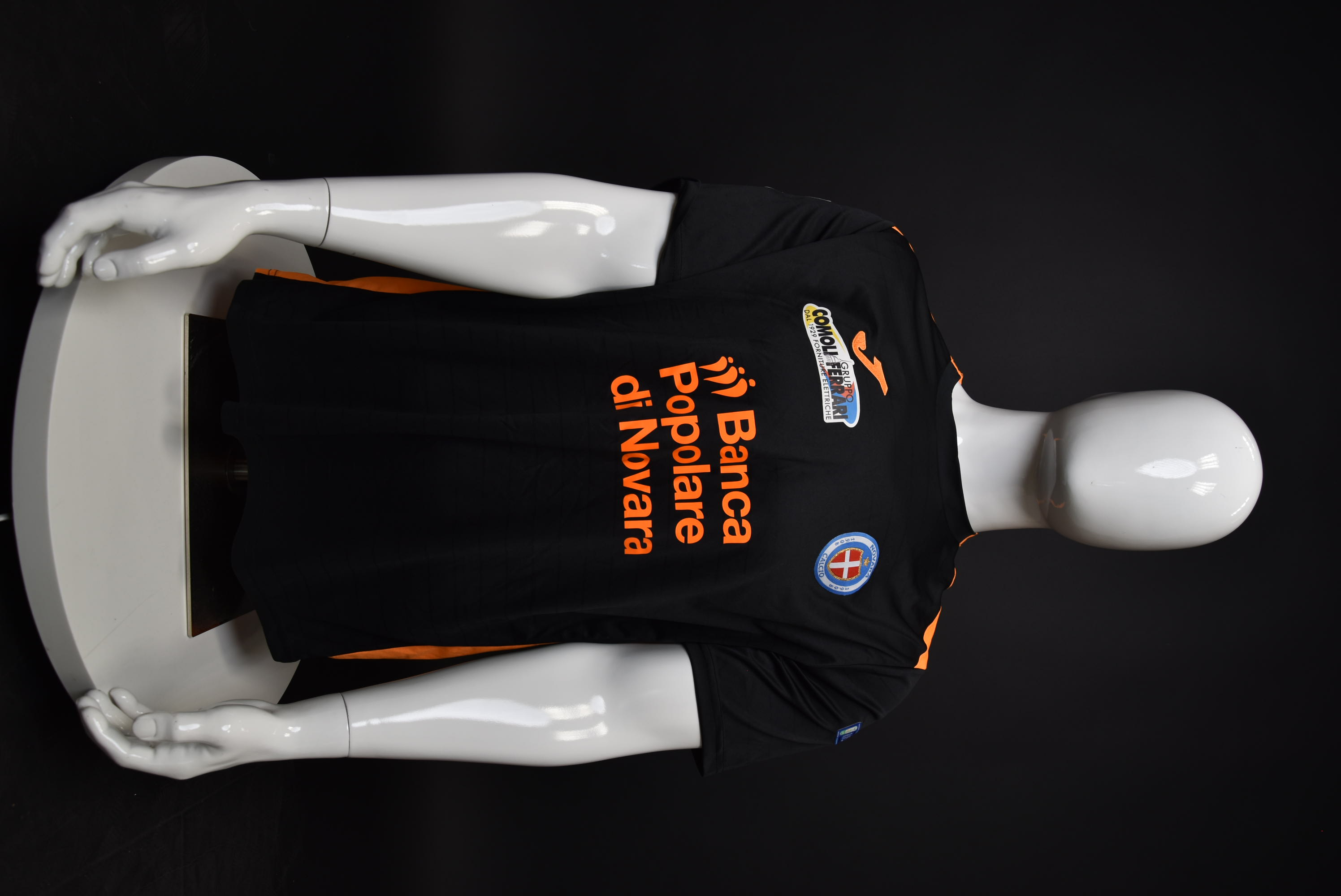 Андрей Гълъбинов front photo