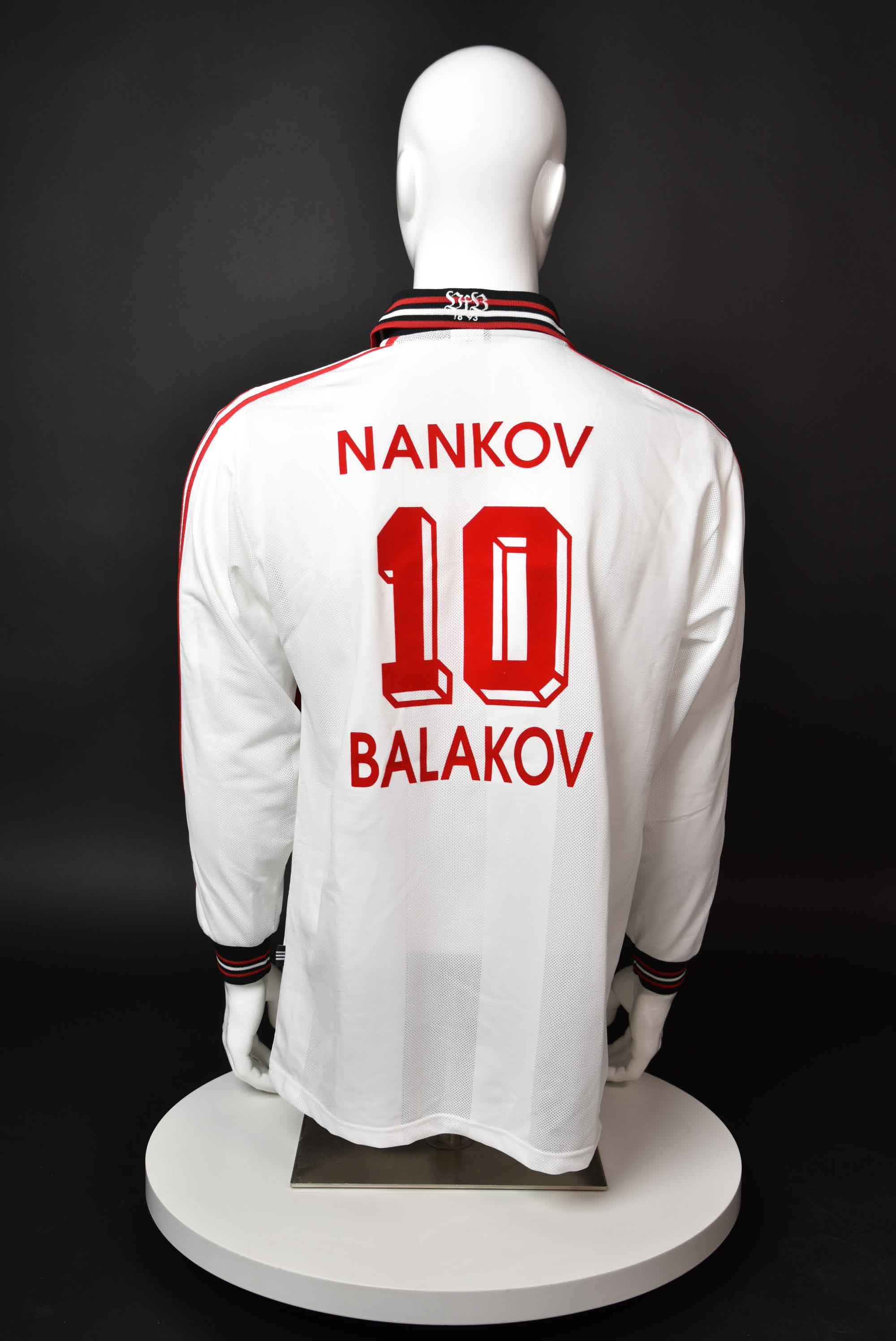 Анатоли Нанков back photo