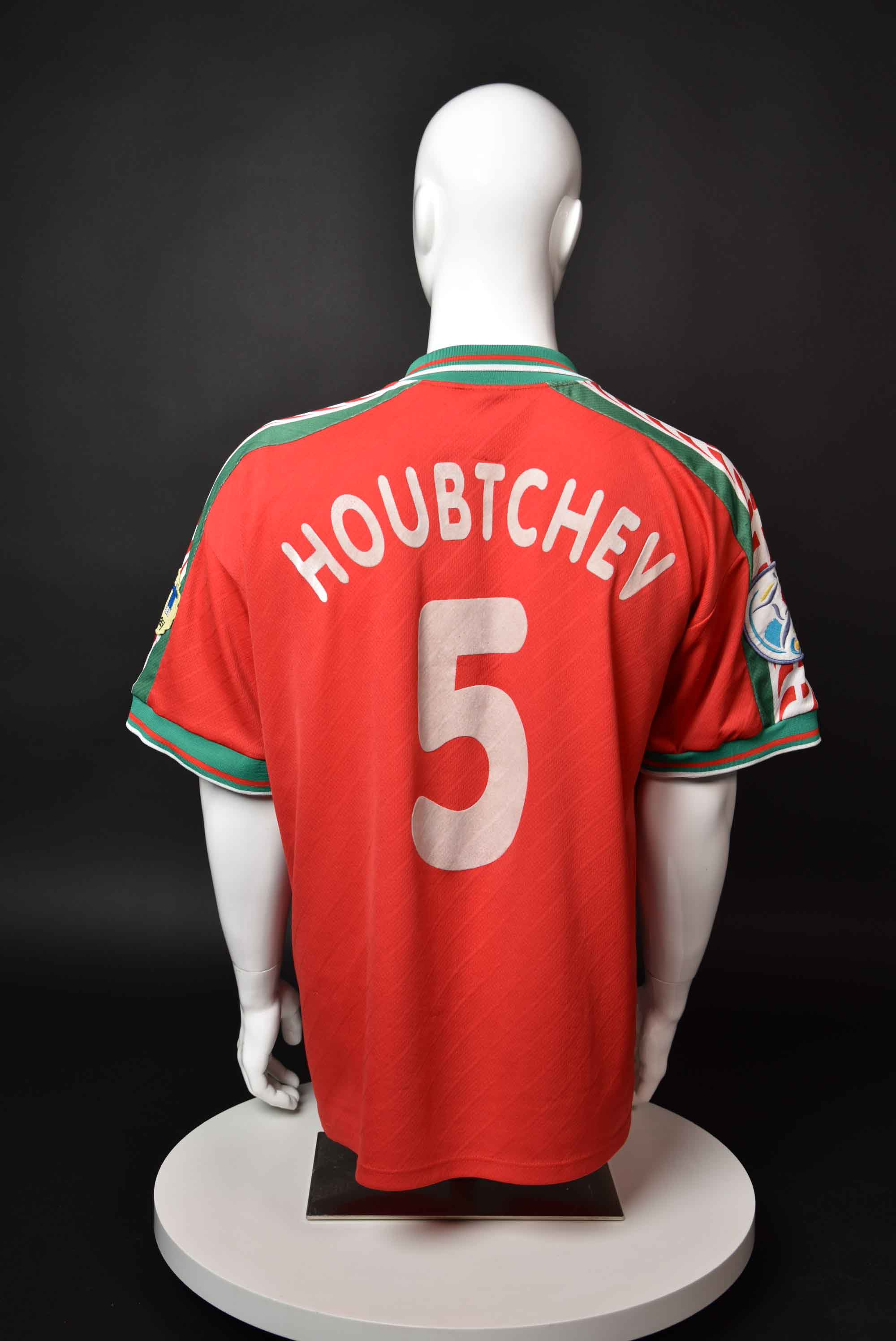 Петър Хубчев front photo